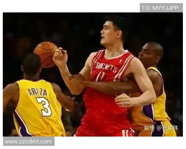 拜纳姆与姚明的巅峰对决:NBA历史上的经典时刻与球员风采解析 拜纳姆与姚明的巅峰对决:NBA历史上的经典时刻与球员风采解析