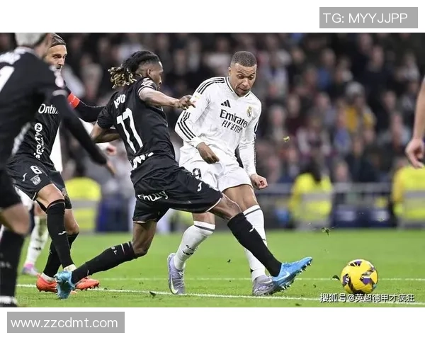 拜仁与皇马经典对决重播回顾精彩瞬间与战术分析 拜仁与皇马经典对决重播回顾精彩瞬间与战术分析